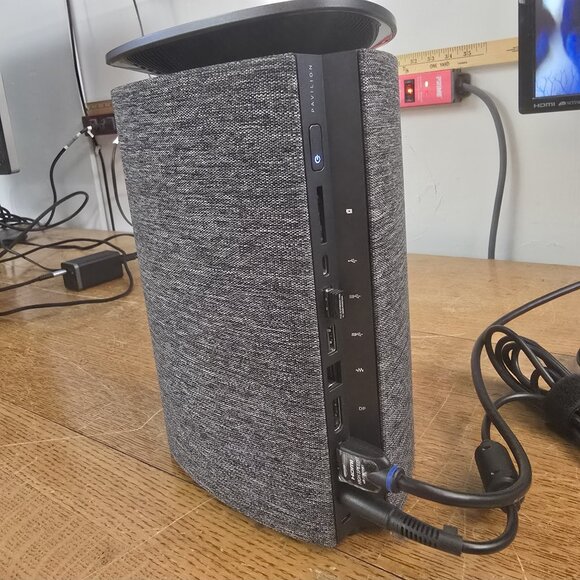 HP Pavilion Wave Desktop computer - sound & media centre - Picture 1 of 5